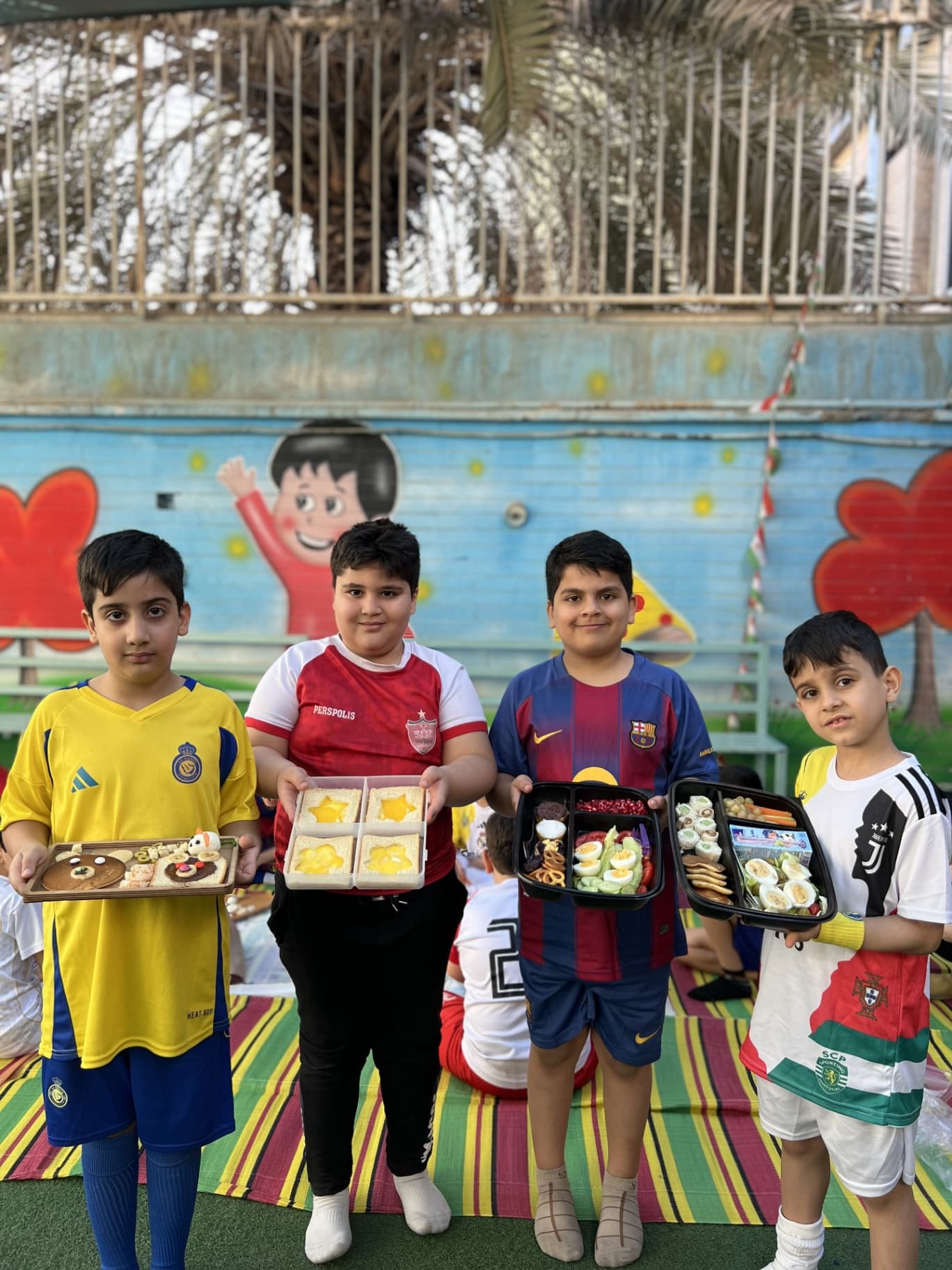 پیش دبستان و دبستان نابغه های کوچک